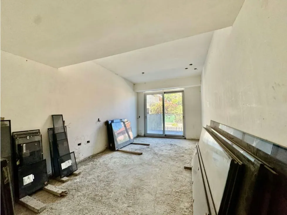 Se vende PB 851m2 4h+2s+ch/6b/5p Altamira - 11