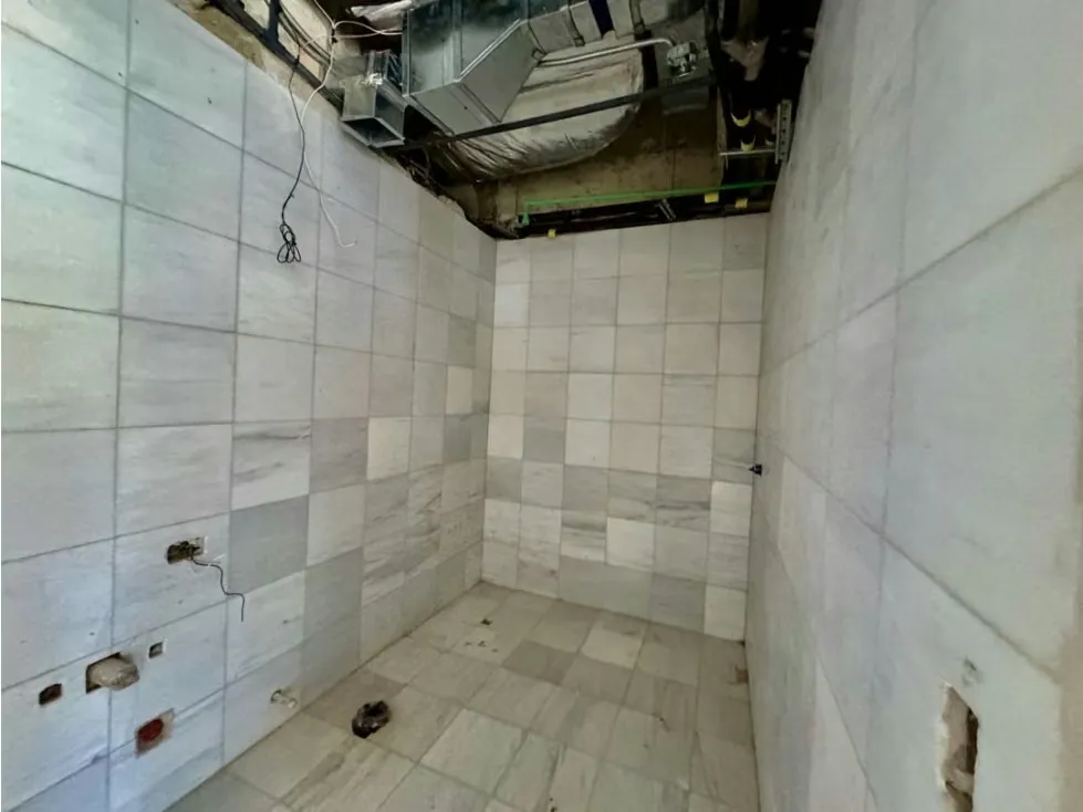 Se vende PB 851m2 4h+2s+ch/6b/5p Altamira - 7