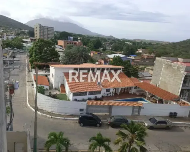 TÚ NUEVO HOGAR TE ESPERA EN LOS ROBLES: CONFORT, DISEÑO MODERNO Y UBICACIÓN ESTRATÉGICA - 16