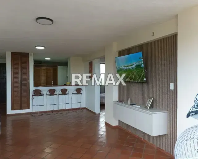 TÚ NUEVO HOGAR TE ESPERA EN LOS ROBLES: CONFORT, DISEÑO MODERNO Y UBICACIÓN ESTRATÉGICA - 3