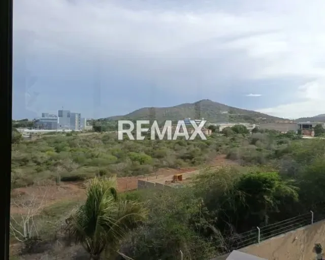 TÚ NUEVO HOGAR TE ESPERA EN LOS ROBLES: CONFORT, DISEÑO MODERNO Y UBICACIÓN ESTRATÉGICA - 5