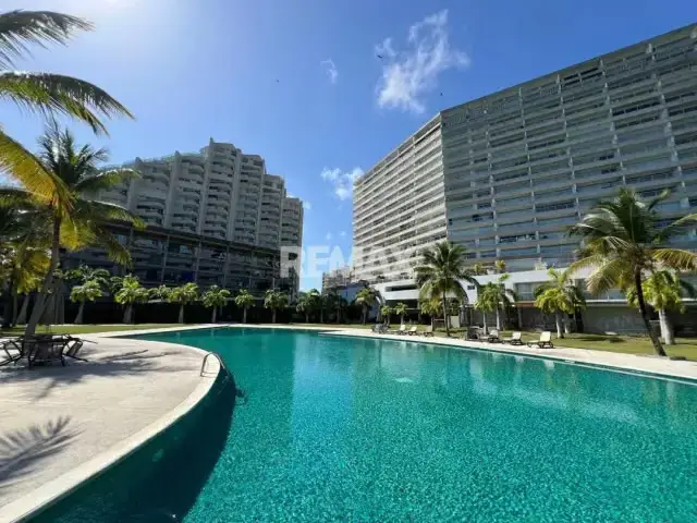 EN VENTA EXCLUSIVO Y LUJOSO APARTAMENTO LISTO PARA DISFRUTAR EN YACHT CLUB, CON VISTA AL MAR.