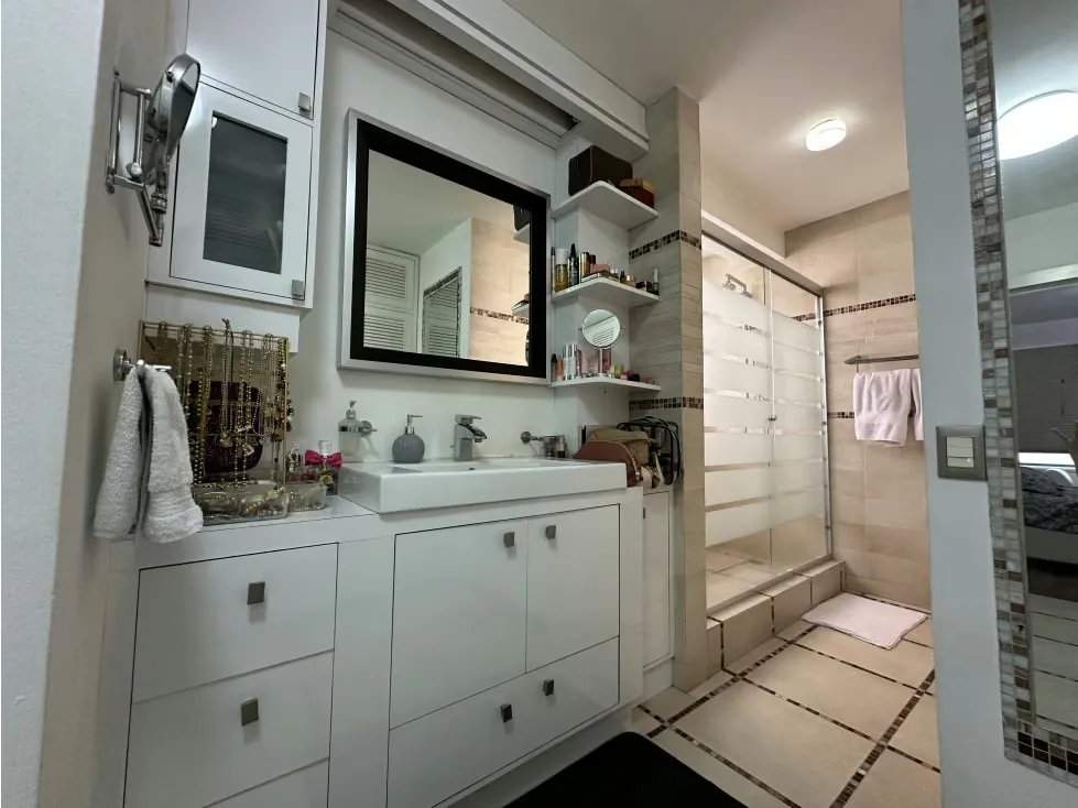 SE VENDE MODERNO APARTAMENTO EN LOMAS DE LAS MERCEDES Anma - 17
