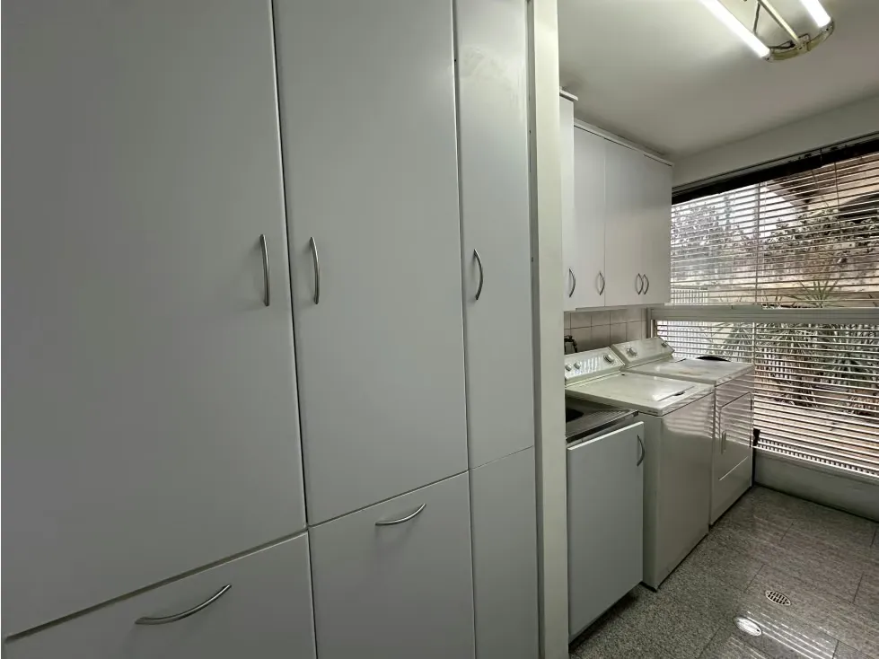 SE VENDE MODERNO APARTAMENTO EN LOMAS DE LAS MERCEDES Anma - 8