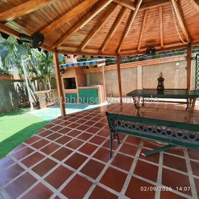 Apartamento (1 Nivel) en Alquiler en Avenida El Milagro, Zulia - 15
