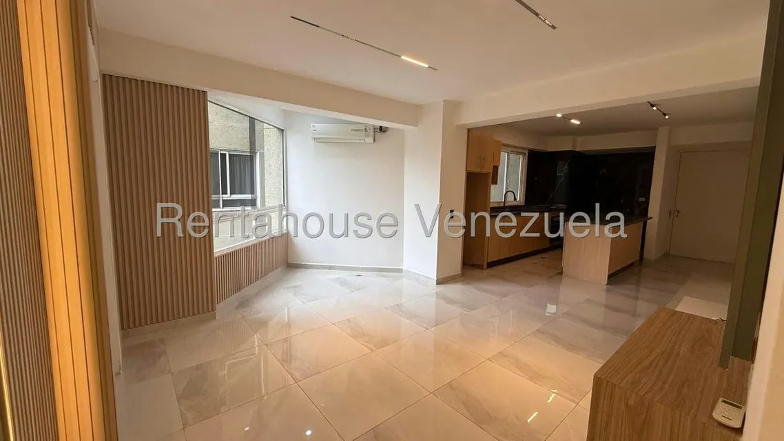 Apartamento (1 Nivel) en Venta en San Bernardino, Distrito Metropolitano - 2