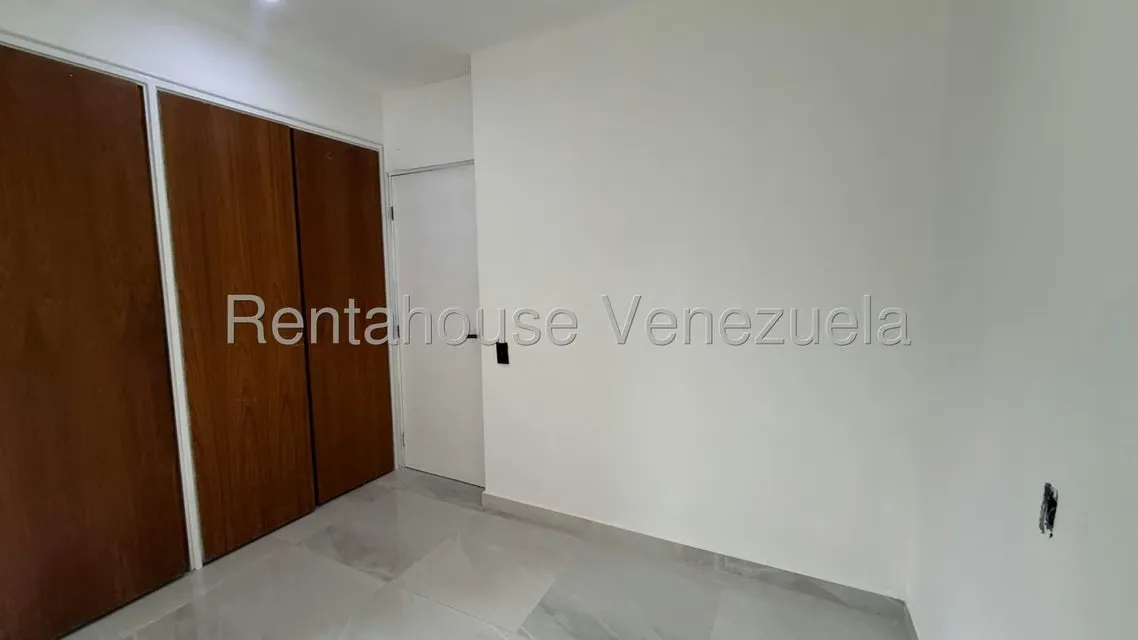 Apartamento (1 Nivel) en Venta en San Bernardino, Distrito Metropolitano - 15