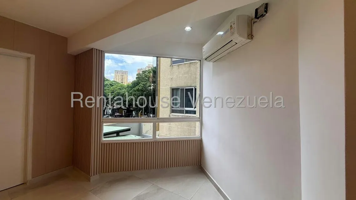 Apartamento (1 Nivel) en Venta en San Bernardino, Distrito Metropolitano - 4