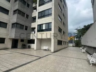 RD. - Venta Pent House Urbanizacion Miranda - 2