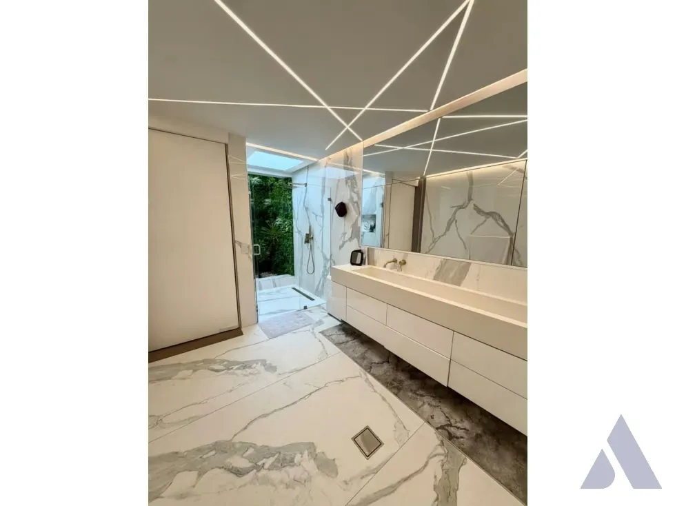 Vendo Casa remodelada 824 m2 La Lagunita. - 20