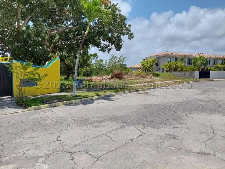 Terreno (Residencial) en Venta en Puerto Encantado, Miranda - 8