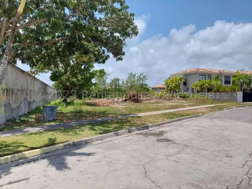 Terreno (Residencial) en Venta en Puerto Encantado, Miranda - 10
