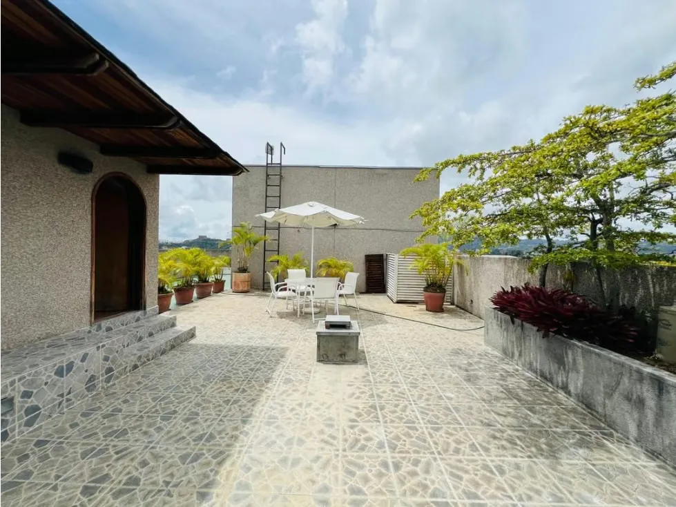 Se alquila Apto 263m² 2h+s/3b+s/3p Valle Arriba - 31