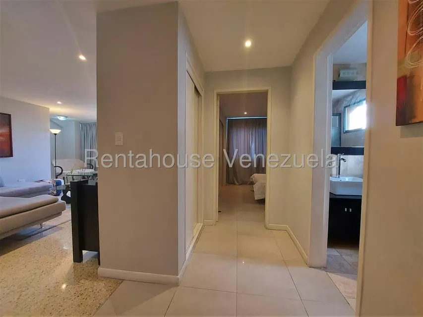 Apartamento (1 Nivel) en Venta en Altamira, Distrito Metropolitano - 12