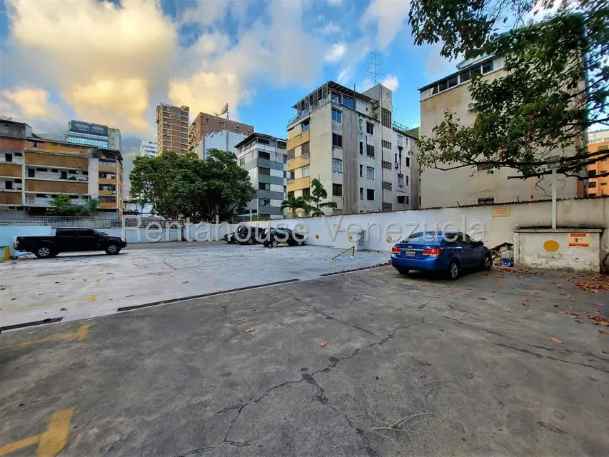 Apartamento (1 Nivel) en Venta en Altamira, Distrito Metropolitano - 24