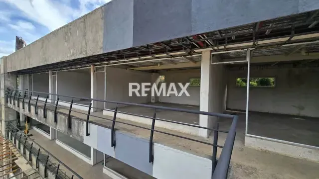 VENTA DE LOCAL COMERCIAL NUMERO 2-12 EDIFICIO 58 - 6