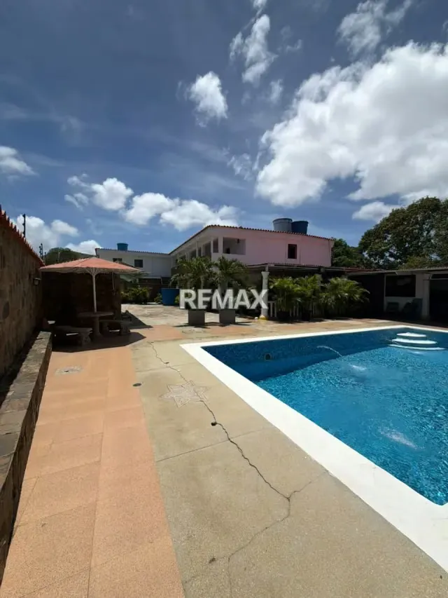 CASA EN VENTA EN SANTA ANA, LA VECINDAD, GÓMEZ, ISLA DE MARGARITA