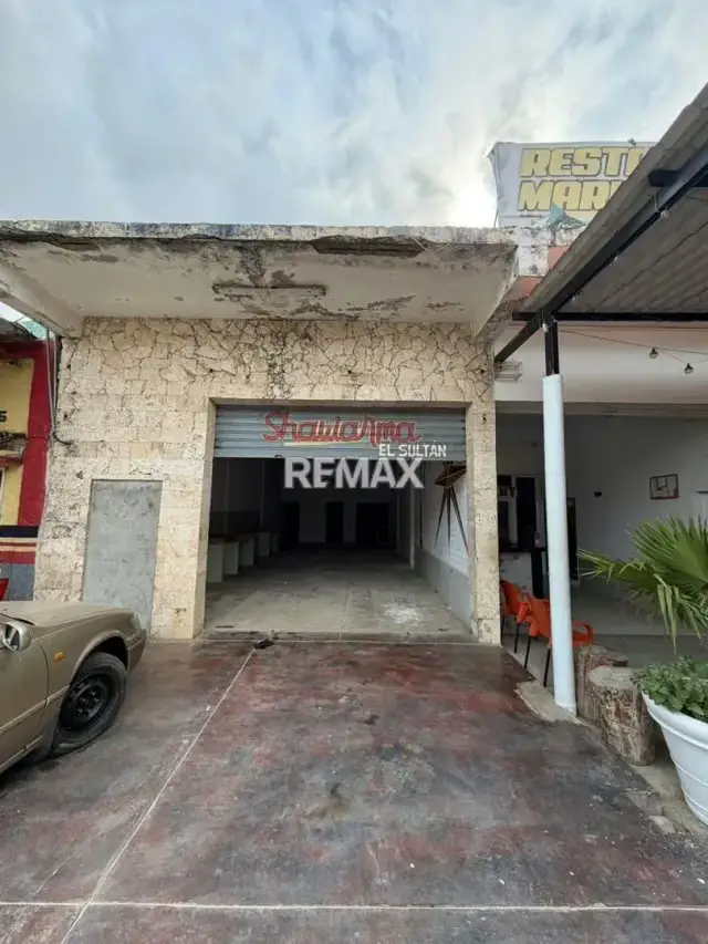 EN ALQUILER LOCAL COMERCIAL DE 120 METROS CUADRADOS, CERCA DEL PUEBLO DE TUCACAS, A ORILLA DE CARRETERA NACIONAL.
