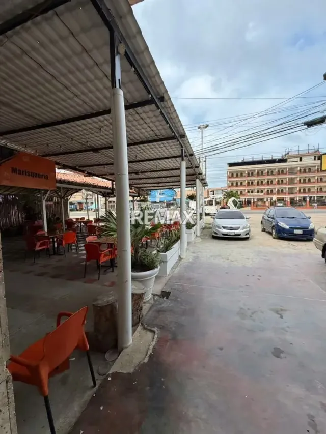 EN ALQUILER LOCAL COMERCIAL DE 120 METROS CUADRADOS, CERCA DEL PUEBLO DE TUCACAS, A ORILLA DE CARRETERA NACIONAL. - 14