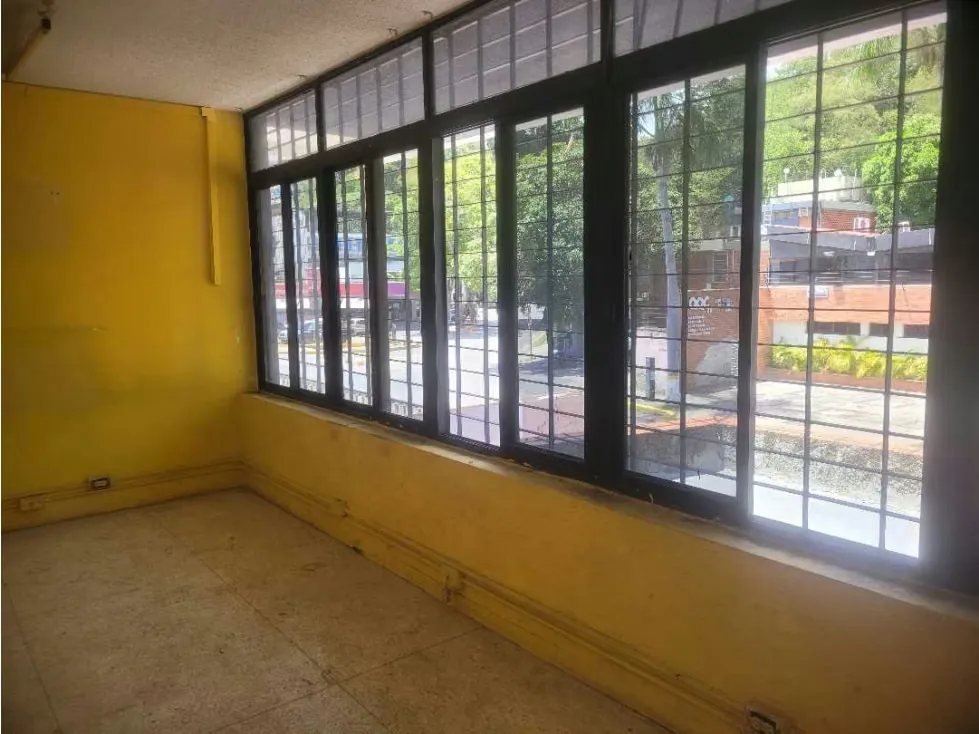 En Alquiler Local Comercial Avenida Principal Chuao Baruta Caracas - 11