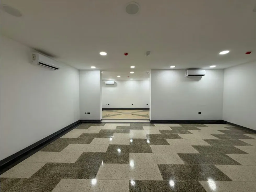 Se vende casa comercial 1558m2 San Roman - 7