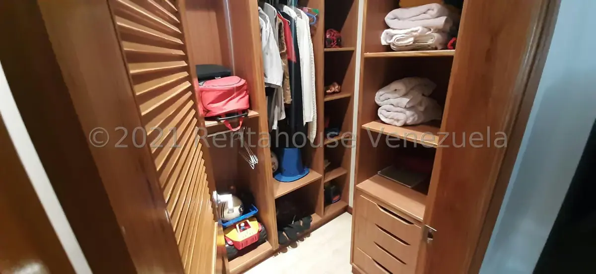 Casa (Duplex) en Venta en Lomas de La Lagunita, Distrito Metropolitano - 26