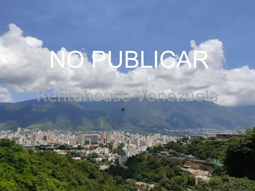 Terreno (Comercial) en Venta en Colinas de Bello Monte, Distrito Metropolitano - 2