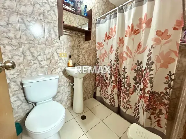 Impecable Apartamento, Piso 6 del Edificio Miranda, Residencias Porlamar. - 11