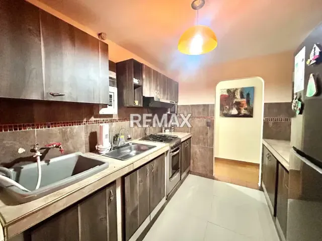 Impecable Apartamento, Piso 6 del Edificio Miranda, Residencias Porlamar. - 14