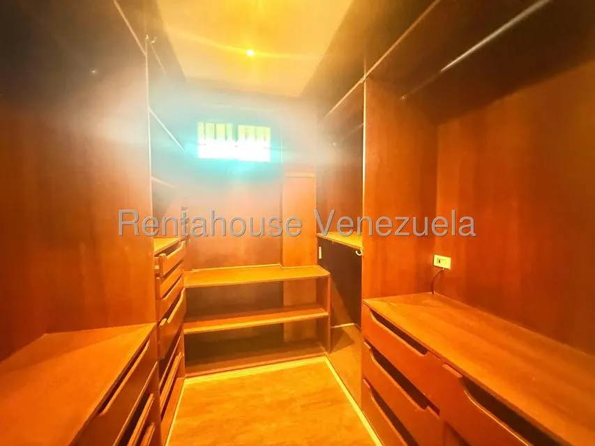 Casa (1 Nivel) en Venta en La Lagunita Country Club, Distrito Metropolitano - 12