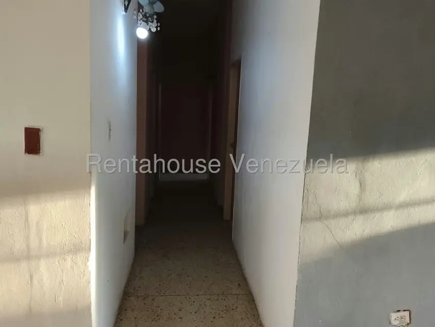 Apartamento (1 Nivel) en Venta en Barbula, Carabobo - 26