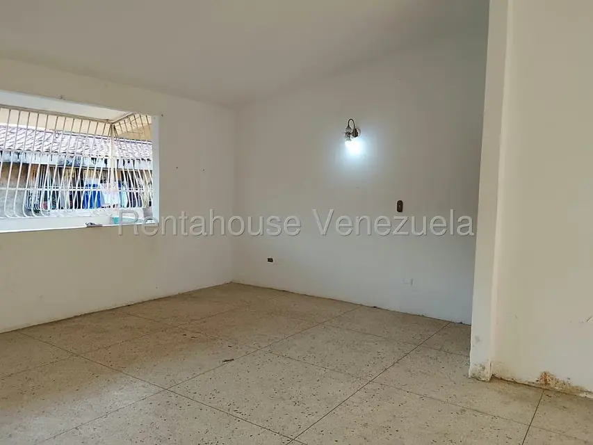 Apartamento (1 Nivel) en Venta en Barbula, Carabobo - 6