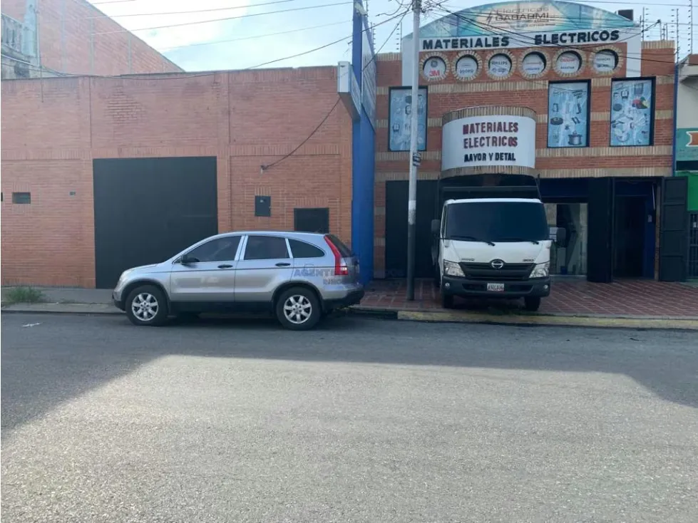 Vendo local comercial 1047 m2 Santa Rosa 0140 - 2
