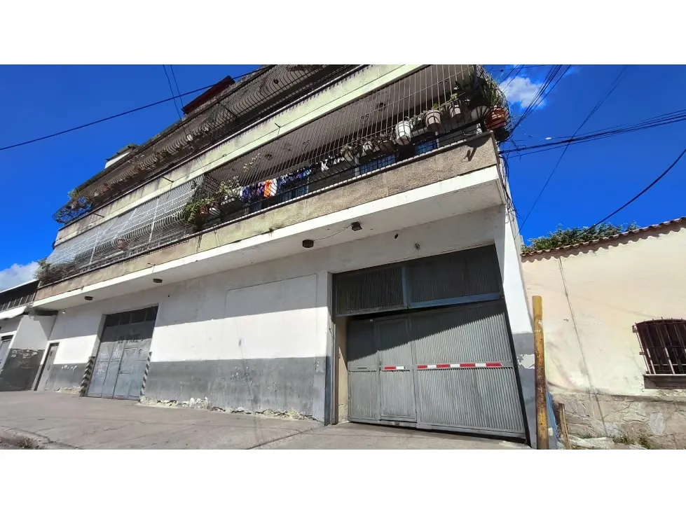 Galpón en venta en Alta Vista 700mts - 2