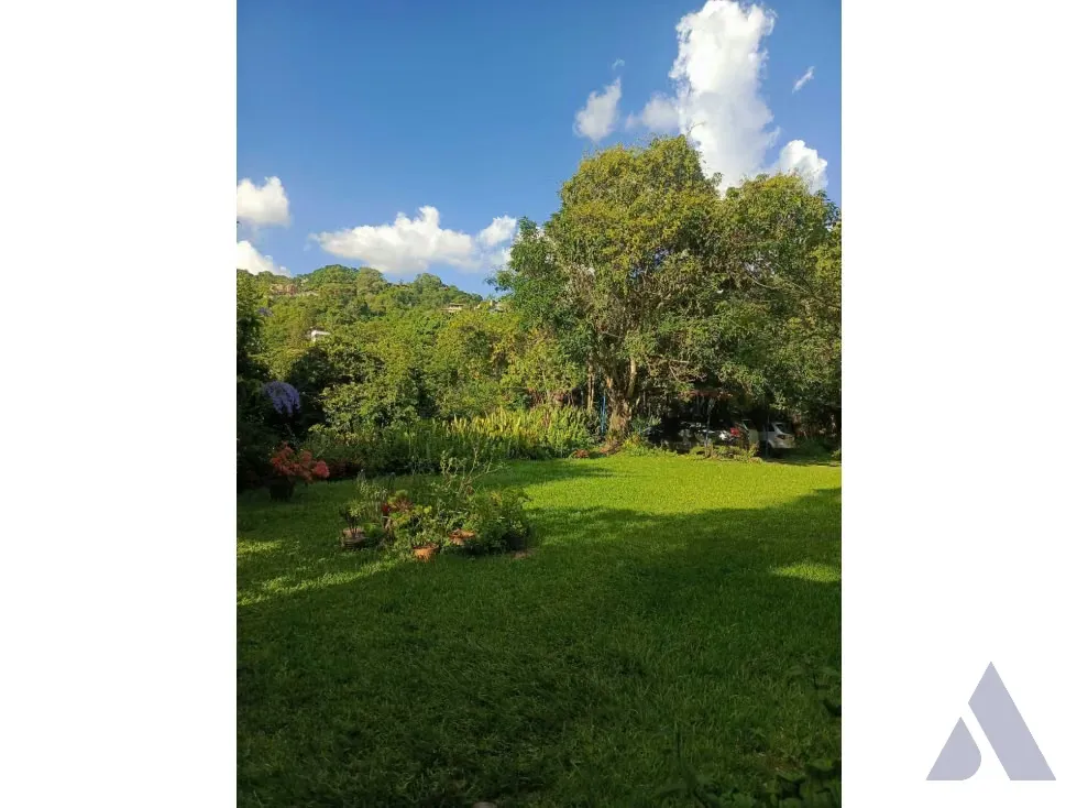 Se vende casa 600m2 Los Campitos 3841 - 3