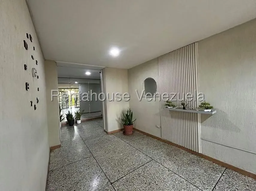 Apartamento (1 Nivel) en Venta en Club Hipico Las Trinitarias, Lara - 2