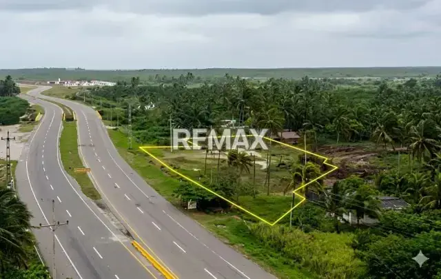 EN VENTA TERRENO DE 7.056 METROS CUADRADOS, A ORILLA DE CARRETERA NACIONAL MORÓN CORO, CERCANO AL RETORNO, EN TUCACAS.