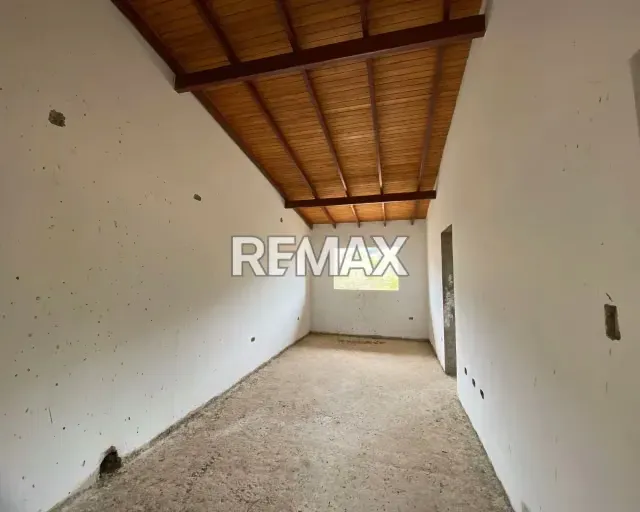 ¡INVIERTE EN RES. SALAMANCA! EN VENTA 5 TOWN HOUSES OBRA GRIS CON DISEÑO FUNCIONAL Y AUTONOMÍA HÍDRICA TOTAL EN LA ASUNCIÓN. EL PROYECTO QUE GARANTIZA RENTABILIDAD Y VALORIZACIÓN PARA TU FUTURO. - 11