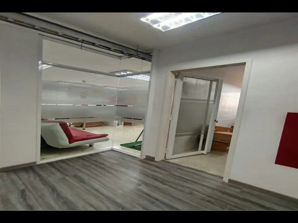 EDIFICIO INDUSTRIAL EN VENTA - URB. BOLEITA NORTE - 14