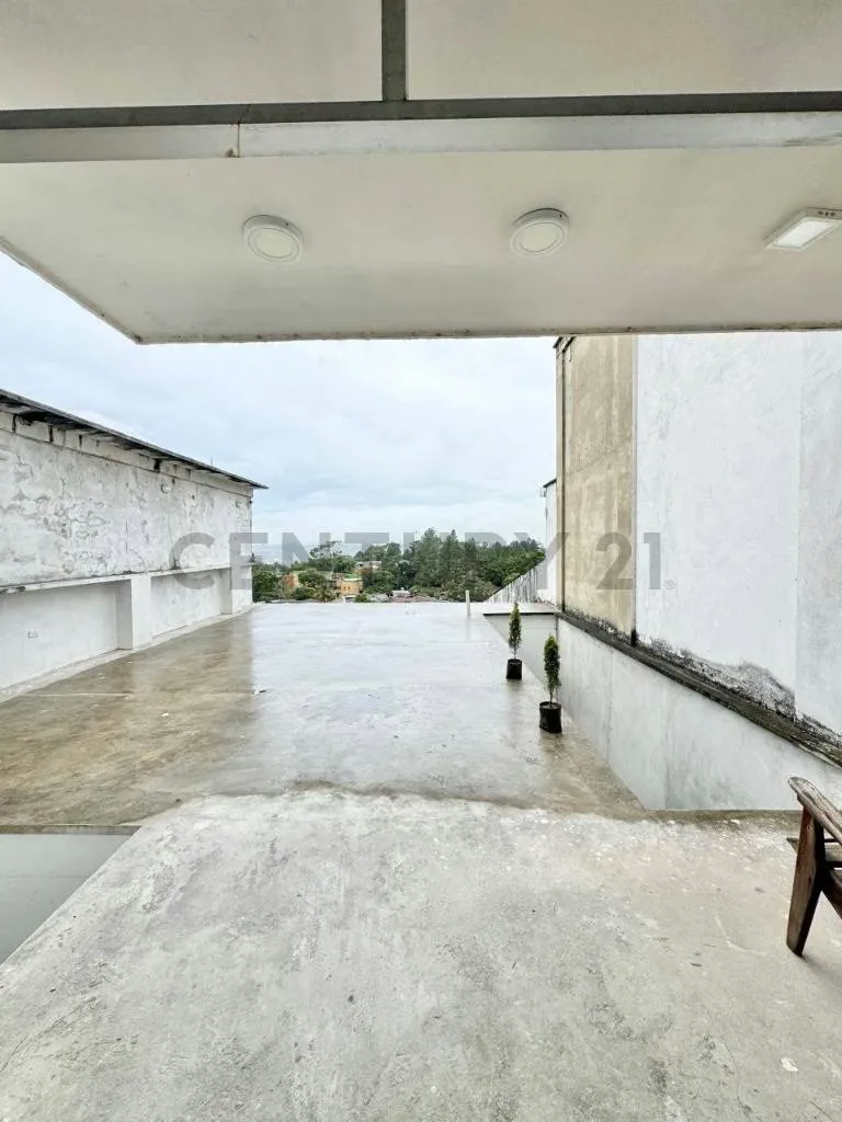 Venta Casa Colinas de Pirineos obra blanca - 12