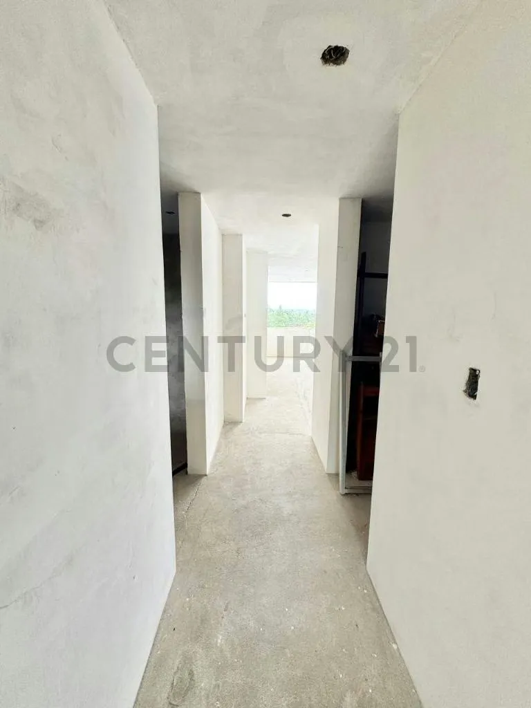 Venta Casa Colinas de Pirineos obra blanca - 21