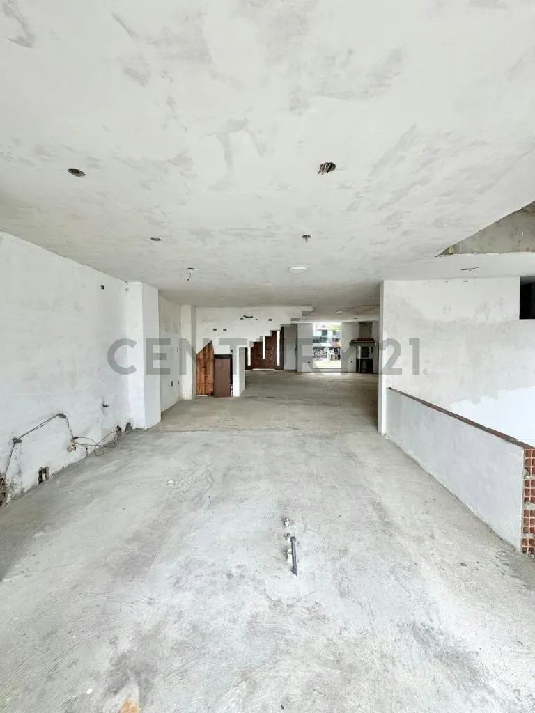 Venta Casa Colinas de Pirineos obra blanca - 23