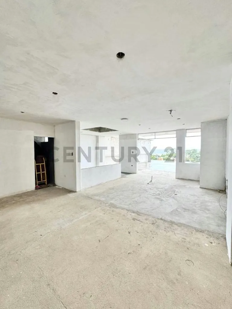 Venta Casa Colinas de Pirineos obra blanca - 29