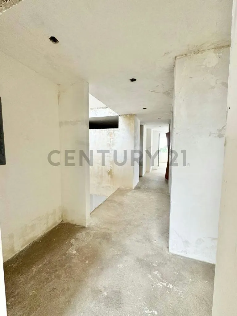 Venta Casa Colinas de Pirineos obra blanca - 39