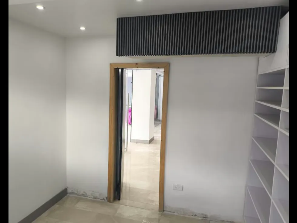 LA BOYERA Vendo Apartamento de Lujo recién remodelado (mogo) - 15