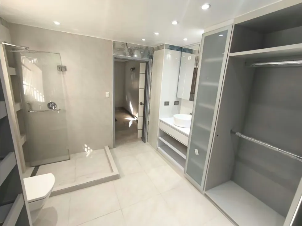 LA BOYERA Vendo Apartamento de Lujo recién remodelado (mogo) - 35