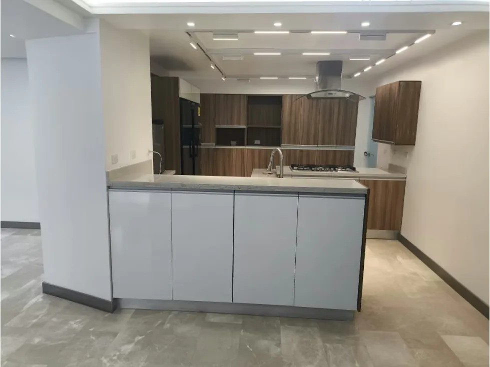 LA BOYERA Vendo Apartamento de Lujo recién remodelado (mogo) - 8