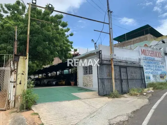 Se Vende Pulilavado o Taller Mecánico Cv1 - 2