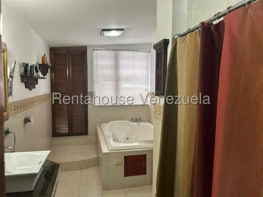 Casa (Multipes Niveles) en Venta en El Marques, Distrito Metropolitano - 25
