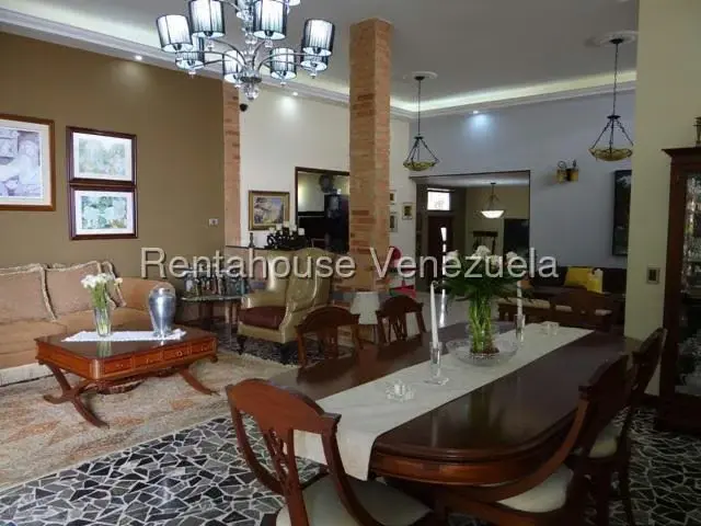 Casa (Multipes Niveles) en Venta en El Marques, Distrito Metropolitano - 3